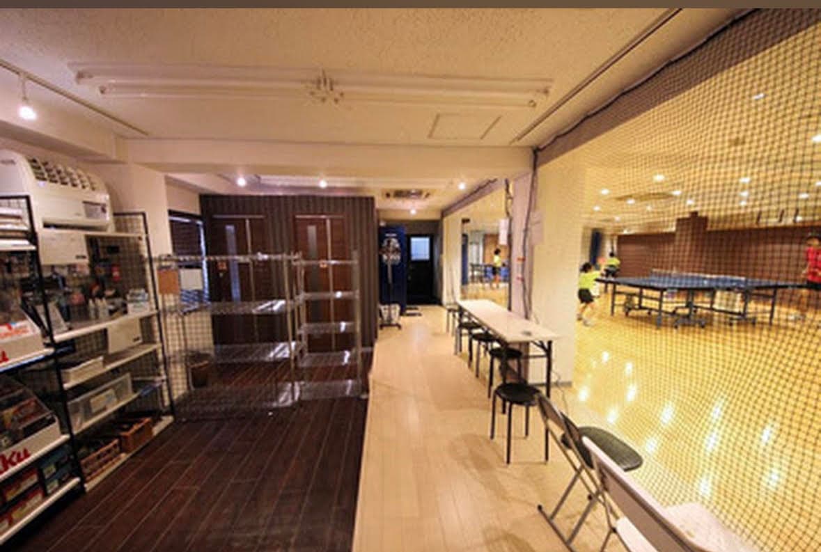 T.O.M卓球倶楽部 新井薬師前店 — レッスン風景